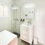 2 Bedroom In شقة فوينخيرولا