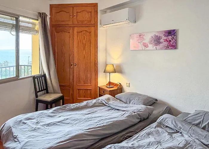 דירה 2 Bedroom In פואנגירולה